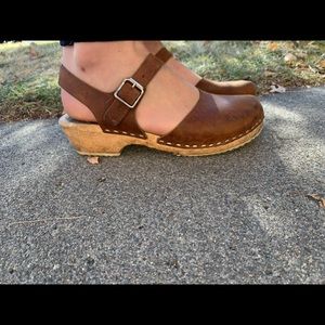 Lotta mid heel clog shoes nubuck leather